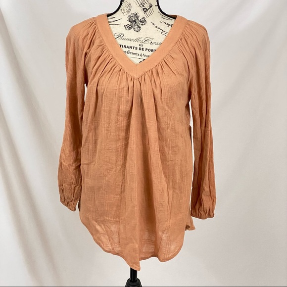 Doe & Rae Tops - Doe & Rae Rusty Light Weight Blouse Small